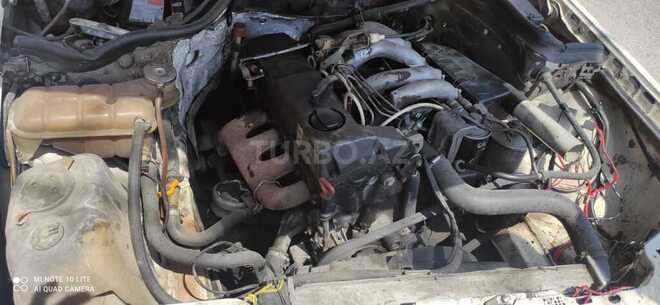 Mercedes E 200 d 1985, 450,000 km - 2.0 l - Bakı