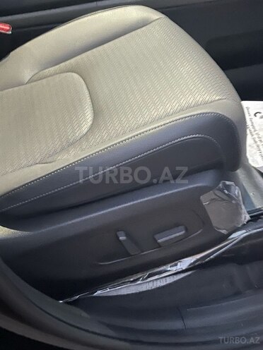 Kia Carnival 2024, 13,850 km - 1.6 l - Sumqayıt