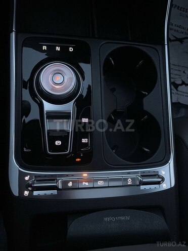 Kia Carnival 2024, 13,850 km - 1.6 l - Sumqayıt