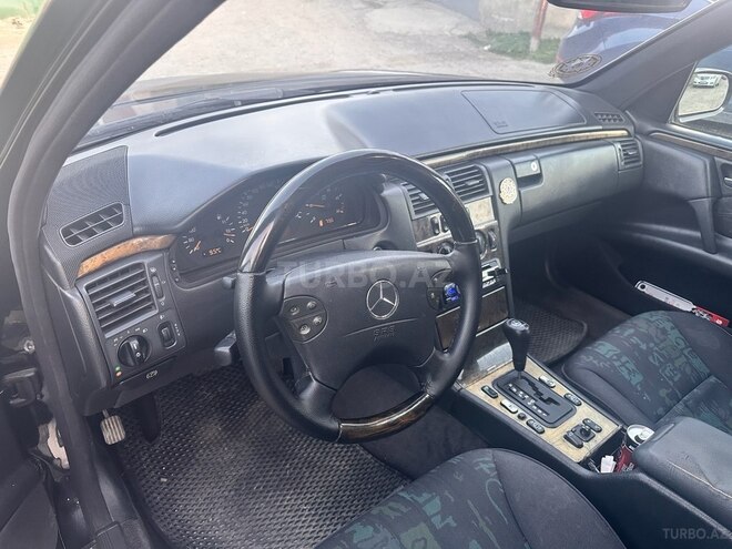Mercedes E 200 1997, 400,000 km - 2.0 l - Bakı