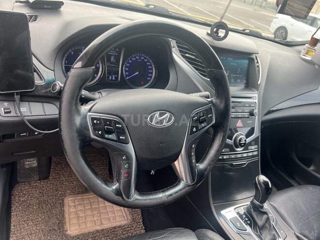 Hyundai Grandeur 2015, 220,145 km - 2.2 l - Bakı