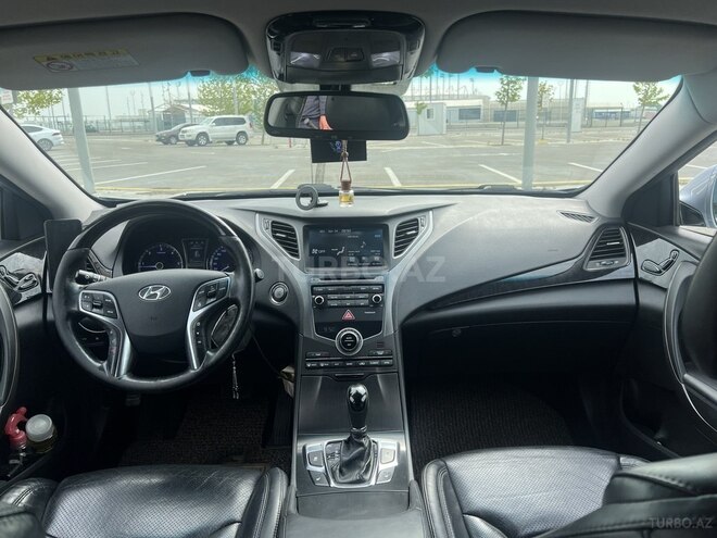 Hyundai Grandeur 2015, 220,145 km - 2.2 l - Bakı