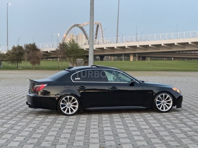 BMW 525 2006, 360,000 km - 2.5 l - Bakı