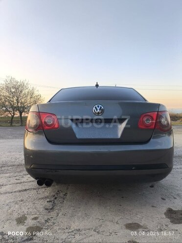 Volkswagen Jetta 2006, 333,600 km - 2.5 l - Bakı