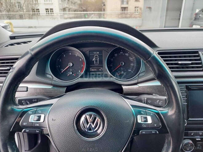 Volkswagen Passat 2016, 139,000 km - 1.8 l - Bakı