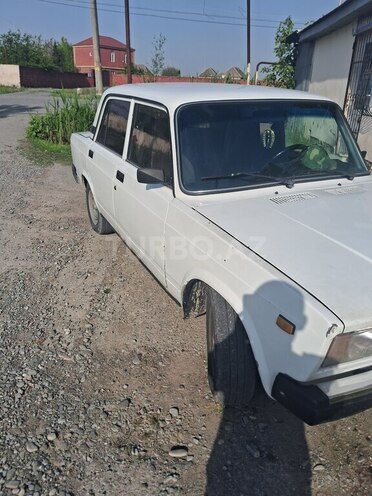 LADA (VAZ) 2107 2002, 98,000 km - 1.6 l - Ucar