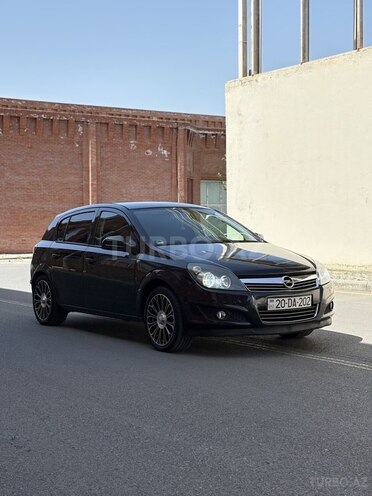 Opel Astra 2010, 289,000 km - 1.4 l - Gəncə