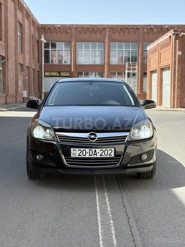 Opel Astra 2010, 289,000 km - 1.4 l - Gəncə