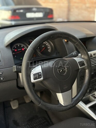Opel Astra 2010, 289,000 km - 1.4 l - Gəncə