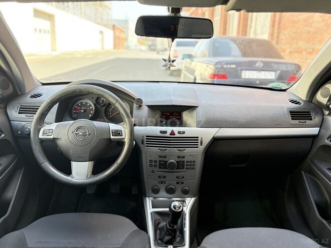 Opel Astra 2010, 289,000 km - 1.4 l - Gəncə