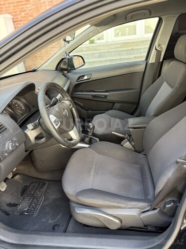 Opel Astra 2010, 289,000 km - 1.4 l - Gəncə