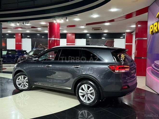 Kia Sorento-10