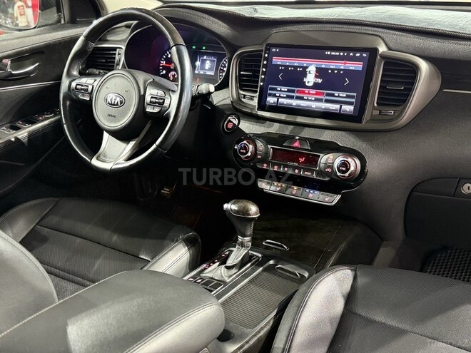 Kia Sorento-14