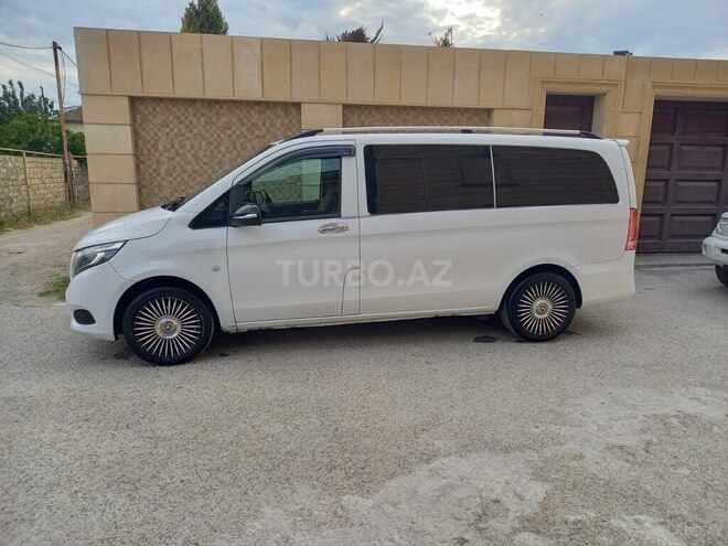Mercedes  2017, 187,000 km - 2.0 l - Bakı