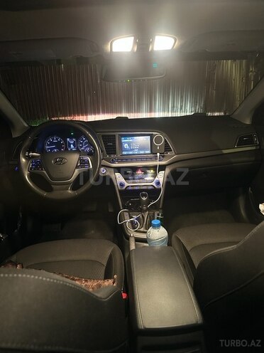 Hyundai Elantra 2017, 93,000 km - 2.0 l - Qusar