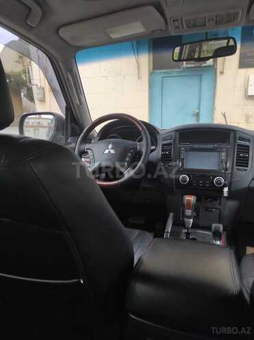 Mitsubishi Pajero 2007, 268,000 km - 3.0 l - Bakı