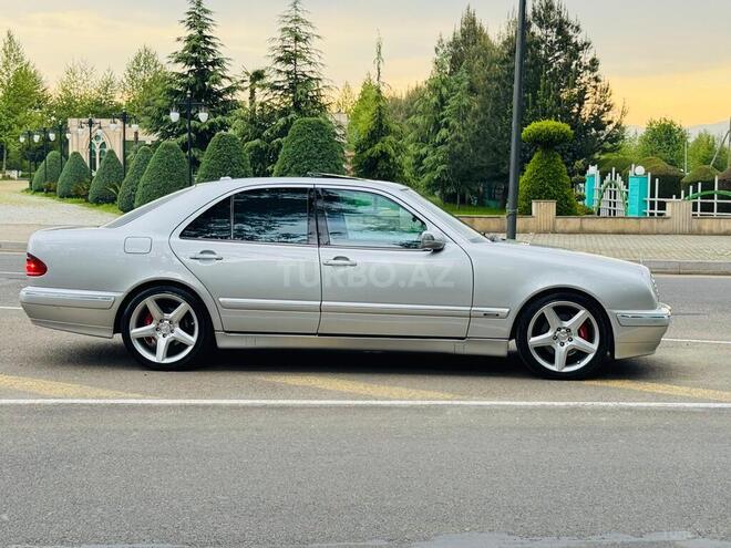 Mercedes E 320 2000, 264,613 km - 3.2 l - Masallı
