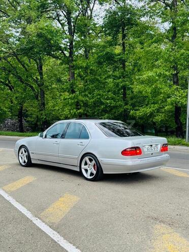Mercedes E 320 2000, 264,613 km - 3.2 l - Masallı