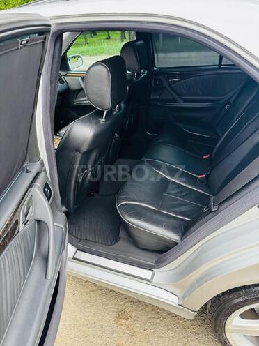 Mercedes E 320 2000, 264,613 km - 3.2 l - Masallı
