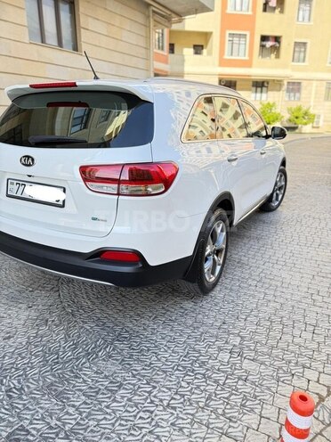 Kia Sorento-5