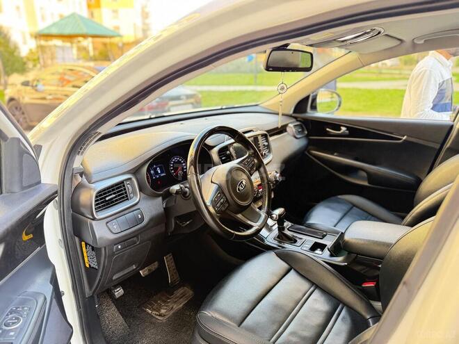 Kia Sorento-12