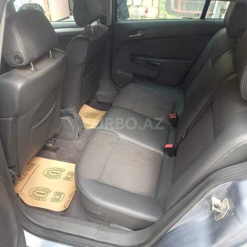 Opel Astra 2010, 200,000 km - 1.3 л - Bakı