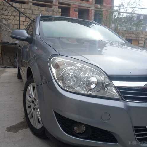 Opel Astra 2010, 200,000 km - 1.3 л - Bakı