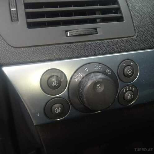 Opel Astra 2010, 200,000 km - 1.3 л - Bakı