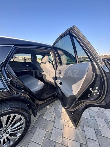 Toyota Venza 2022, 18,000 km - 2.5 l - Bakı