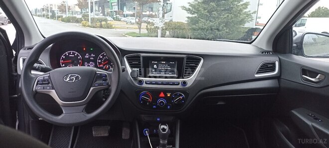Hyundai Accent 2018, 76,500 km - 1.6 l - Bakı