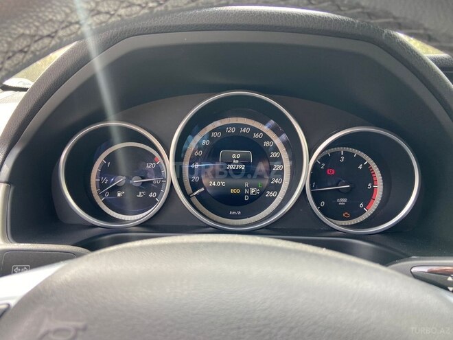 Mercedes E 220 d 2015, 230,000 km - 2.2 л - Bakı