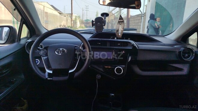 Toyota Aqua 2019, 160,000 km - 1.6 л - Bakı