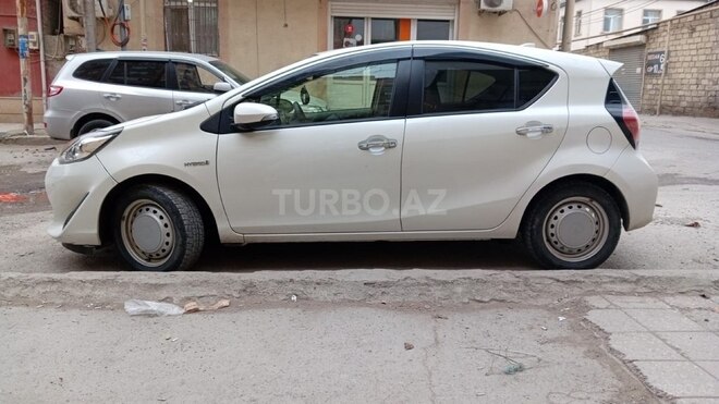 Toyota Aqua 2019, 160,000 km - 1.6 л - Bakı