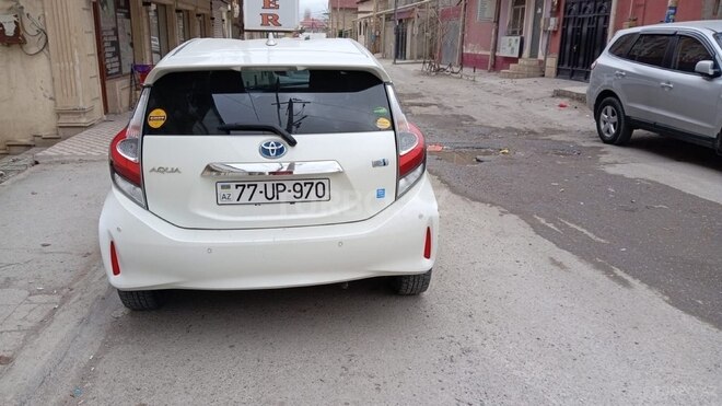 Toyota Aqua 2019, 160,000 km - 1.6 л - Bakı
