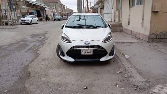 Toyota Aqua 2019, 160,000 km - 1.6 л - Bakı