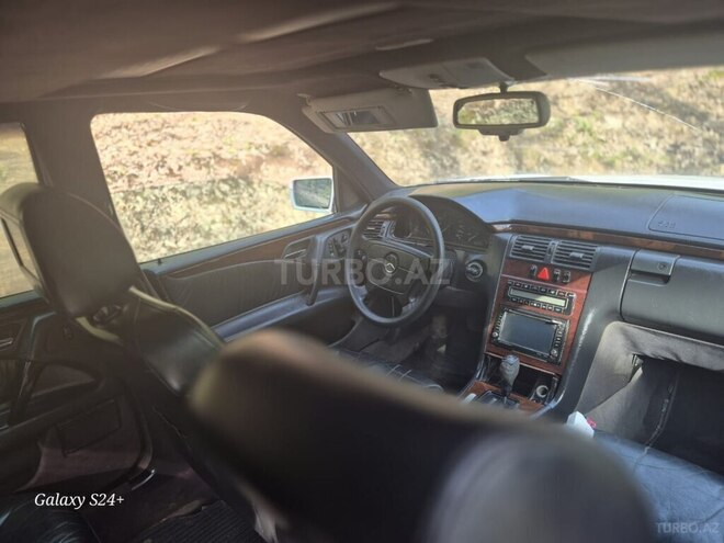 Mercedes E 220 d 1995, 500,000 km - 2.2 l - Astara