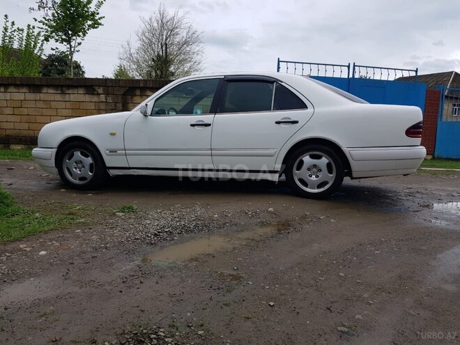 Mercedes E 220 d 1995, 500,000 km - 2.2 l - Astara