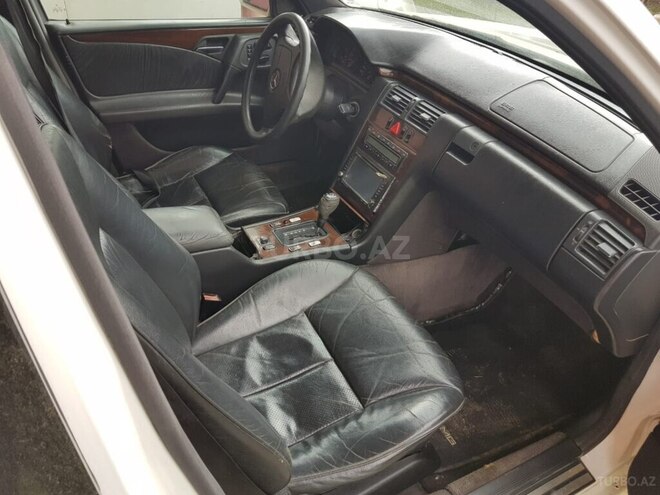 Mercedes E 220 d 1995, 500,000 km - 2.2 l - Astara