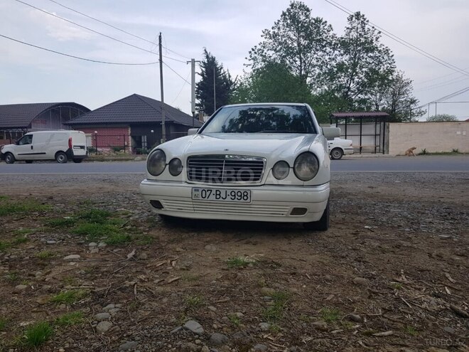 Mercedes E 220 d 1995, 500,000 km - 2.2 l - Astara