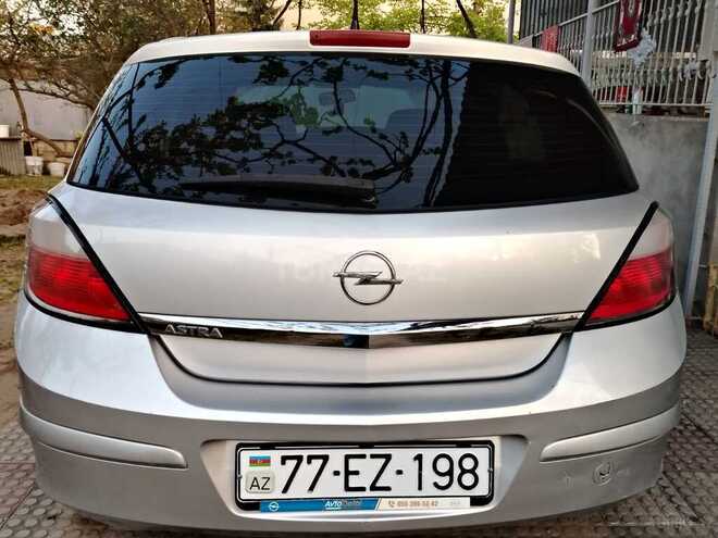 Opel Astra 2005, 270,000 km - 1.4 л - Bakı