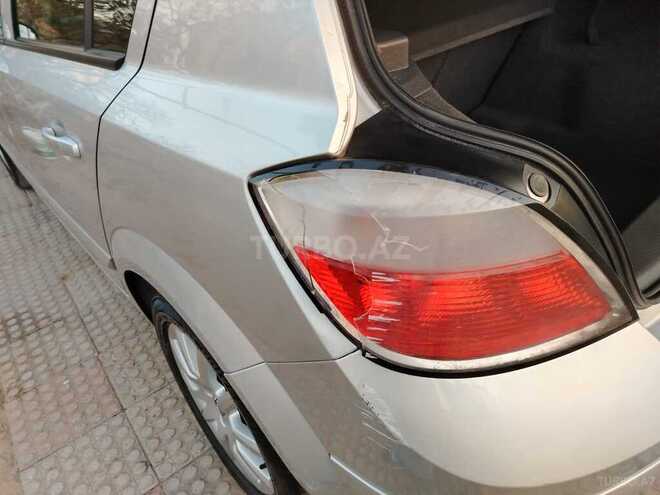 Opel Astra 2005, 270,000 km - 1.4 л - Bakı