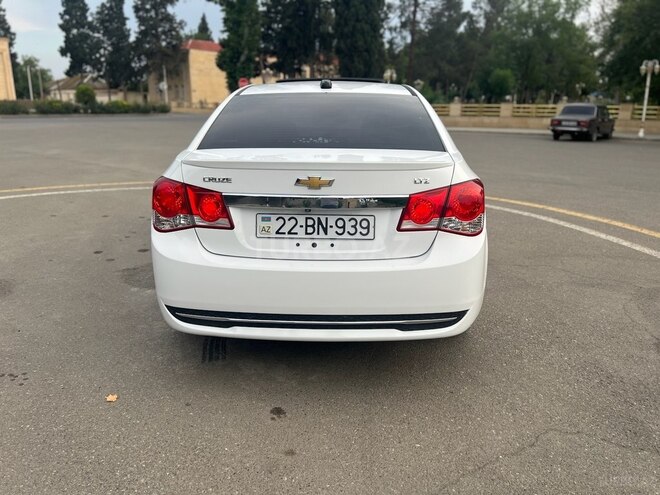 Chevrolet Cruze 2015, 334,000 km - 1.4 l - Goranboy