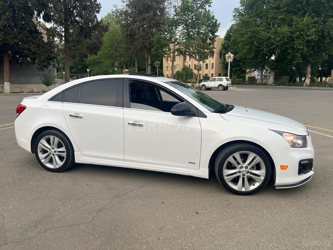 Chevrolet Cruze 2015, 334,000 km - 1.4 l - Goranboy