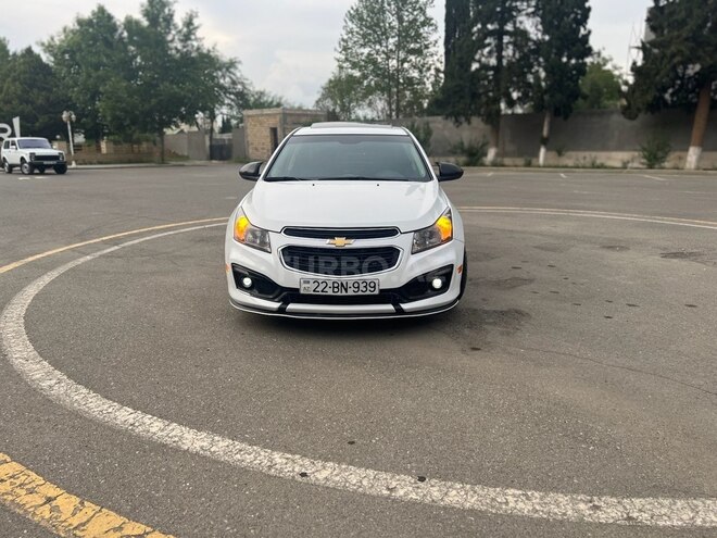 Chevrolet Cruze 2015, 334,000 km - 1.4 l - Goranboy