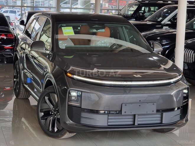 Li Auto L6-11