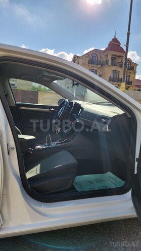 Volkswagen Jetta 2018, 182,000 km - 1.4 l - Qax
