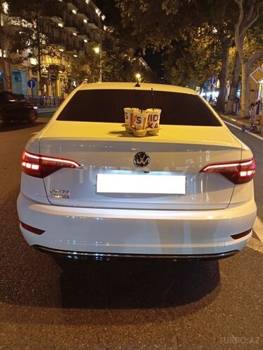 Volkswagen Jetta 2018, 182,000 km - 1.4 l - Qax