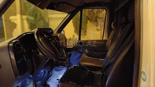 Ford Transit 2000, 333,340 km - 2.4 л - Şirvan