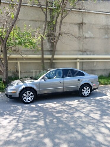 Volkswagen Passat 2003, 305,000 km - 1.8 l - Bakı