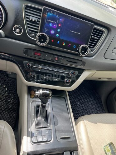 Kia Carnival 2015, 300,000 km - 2.2 l - Bakı